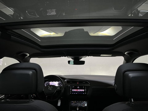 Volkswagen Tiguan 1.5 TSI R-Line Pano Virtual ACC NAP