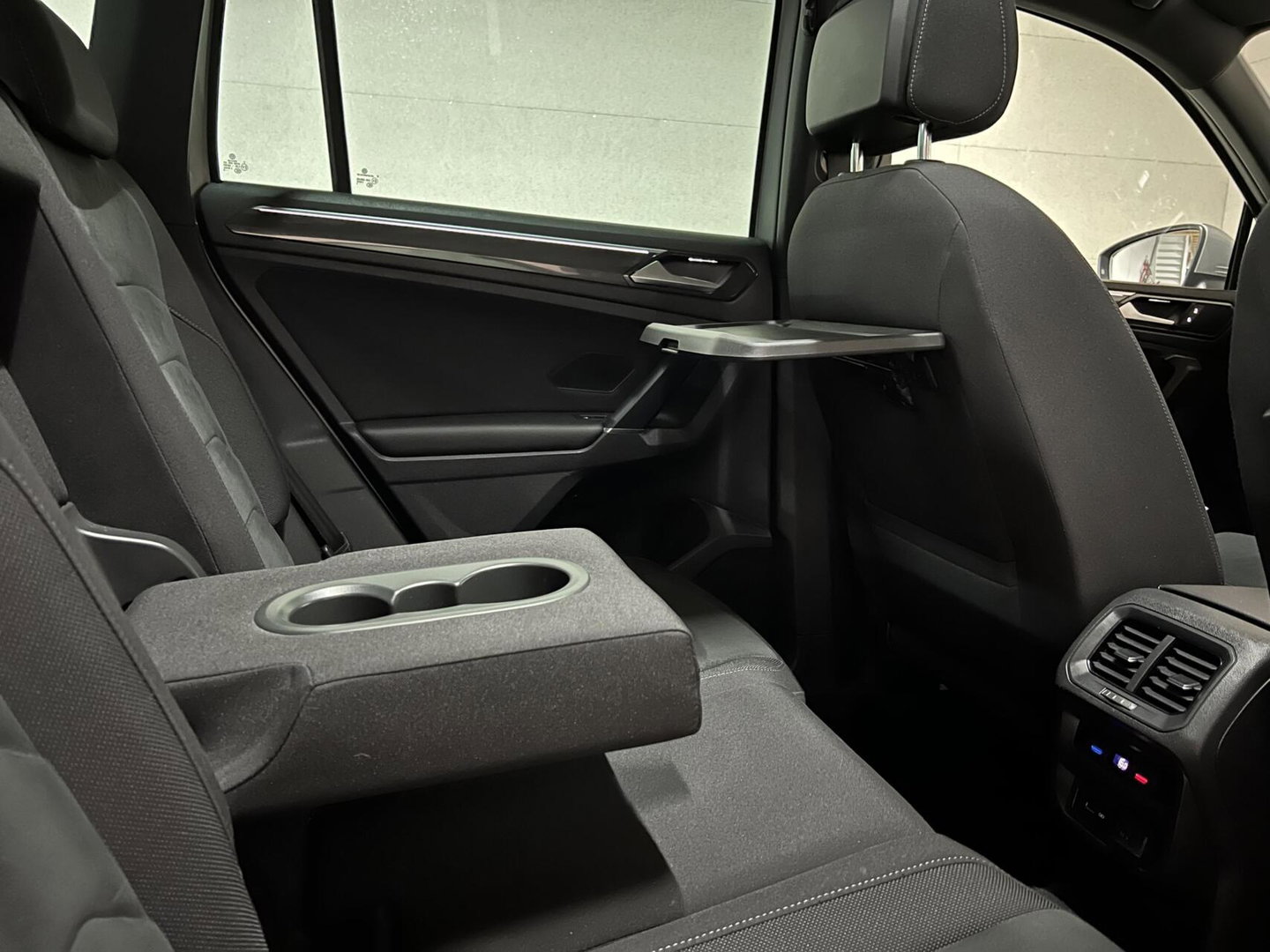 Volkswagen Tiguan 1.5 TSI R-Line Pano Virtual ACC NAP