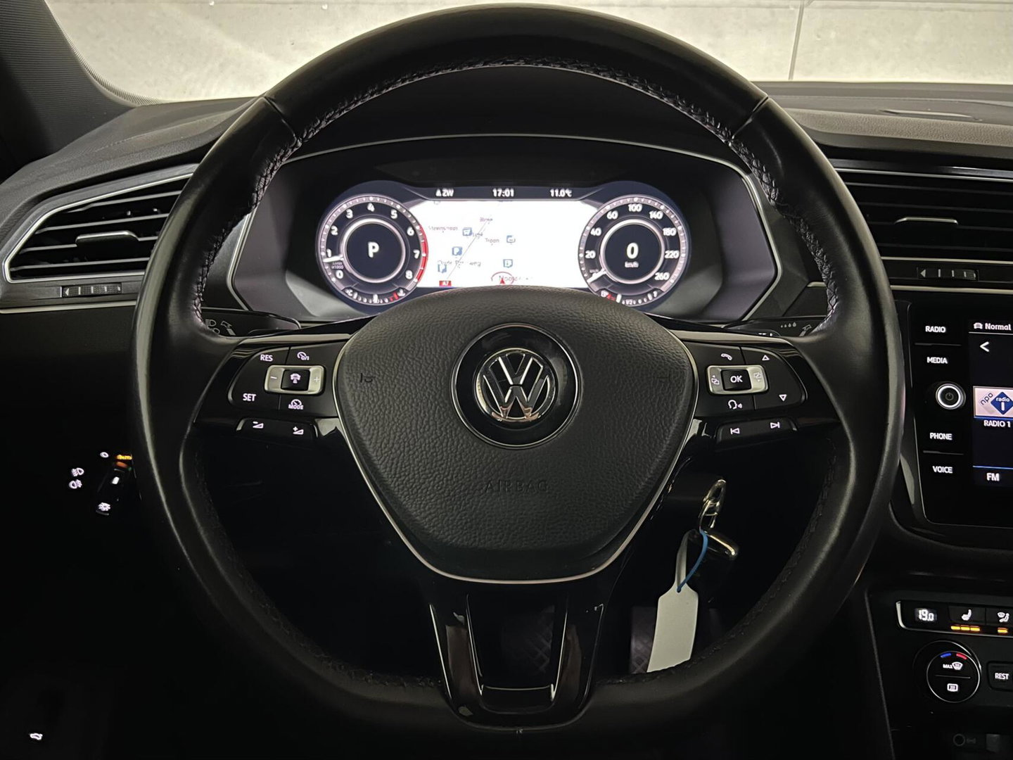 Volkswagen Tiguan 1.5 TSI R-Line Pano Virtual ACC NAP