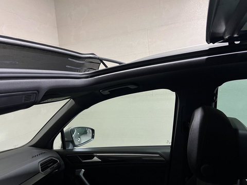Volkswagen Tiguan 1.5 TSI R-Line Pano Virtual ACC NAP