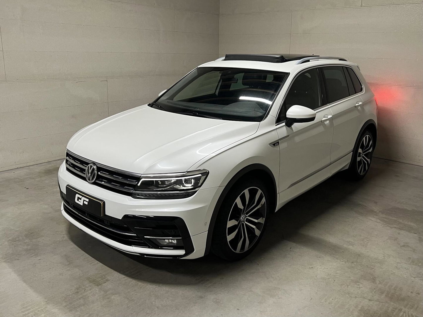 Volkswagen Tiguan 1.5 TSI R-Line Pano Virtual ACC NAP