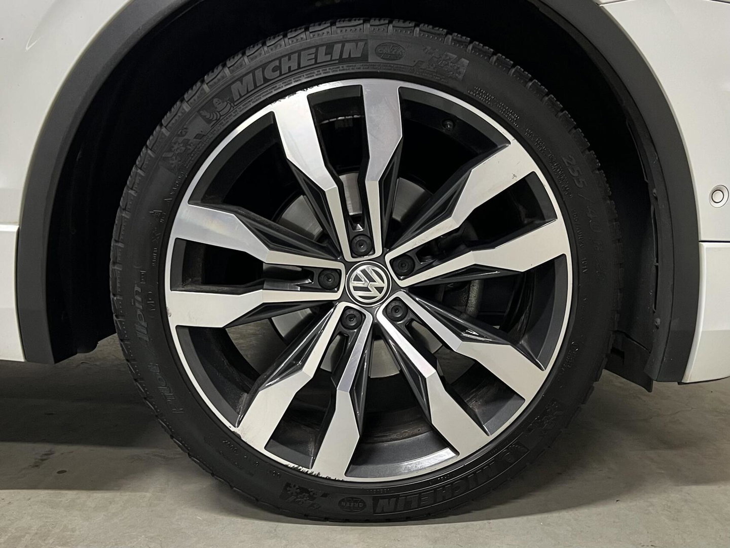 Volkswagen Tiguan 1.5 TSI R-Line Pano Virtual ACC NAP