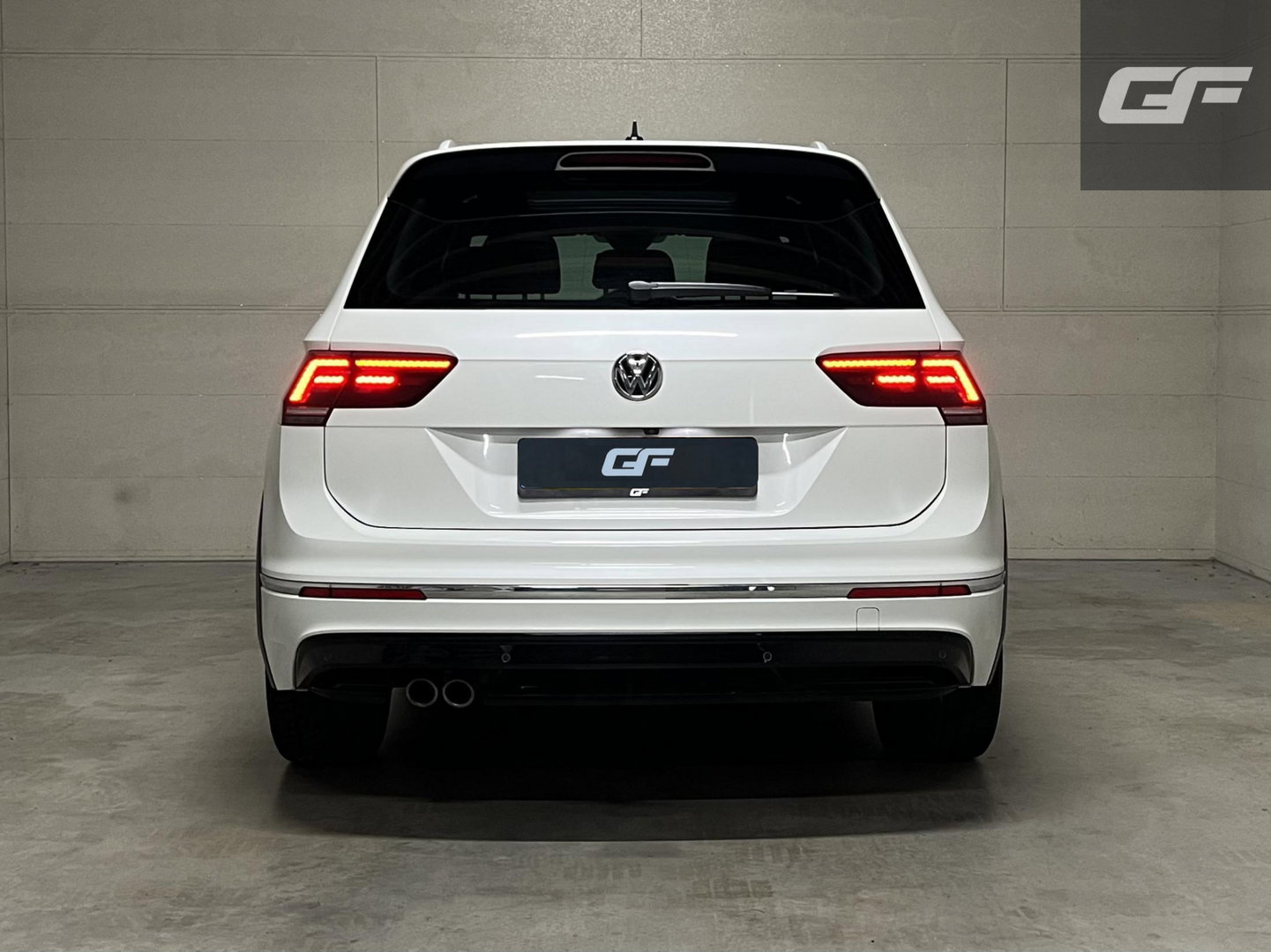 Volkswagen Tiguan 1.5 TSI R-Line Pano Virtual ACC NAP