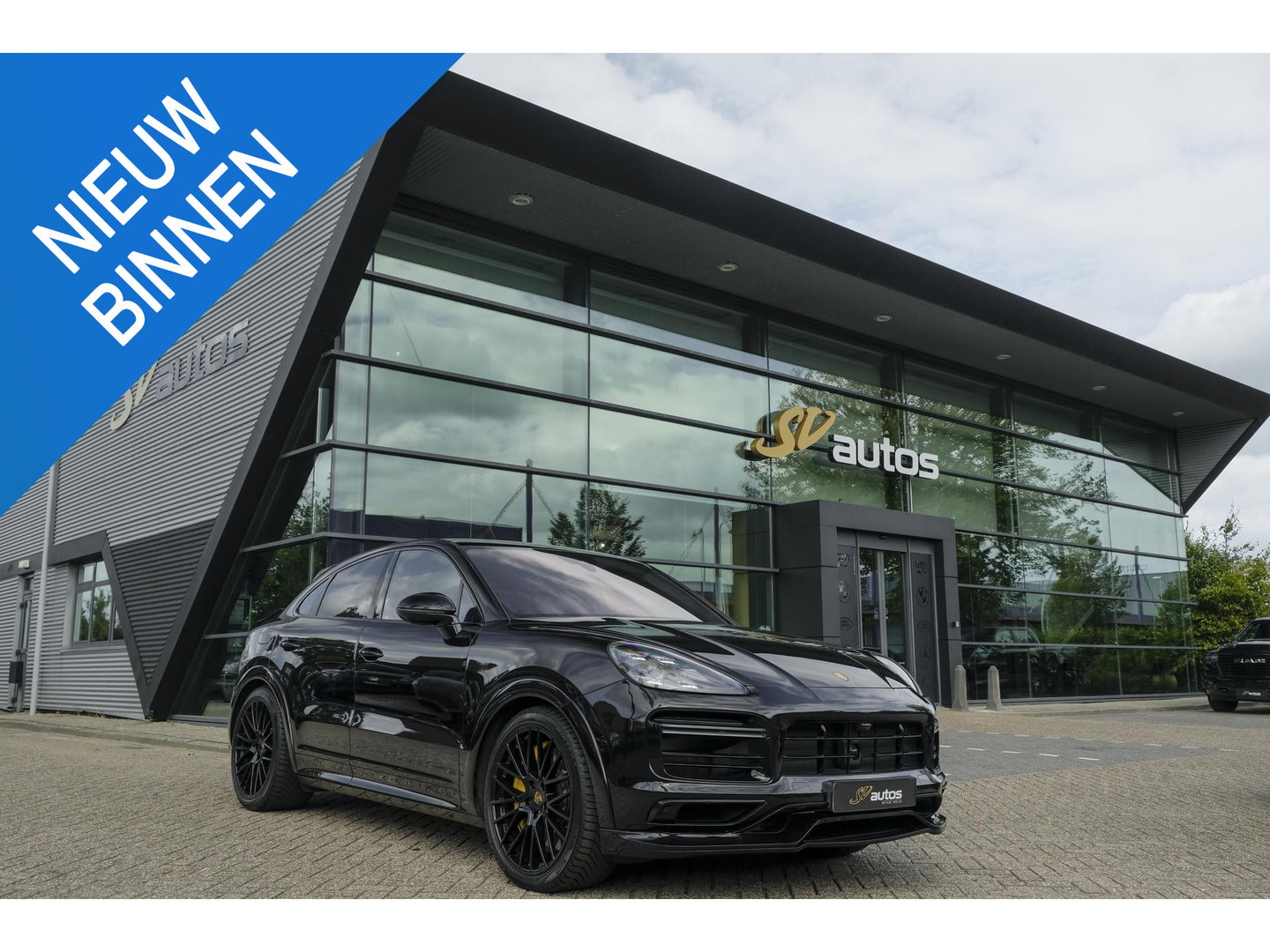 Porsche Cayenne Coupé 4.0 V8 Turbo S 680pk E-Hybrid Panoramadak *SOH 89%* Keramisch *BTW* Massage Trekhaak Stoelkoeling Luchtvering