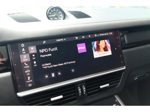 Porsche Cayenne Coupé 4.0 V8 Turbo S 680pk E-Hybrid Panoramadak *SOH 89%* Keramisch *BTW* Massage Trekhaak Stoelkoeling Luchtvering