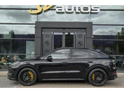 Porsche Cayenne Coupé 4.0 V8 Turbo S 680pk E-Hybrid Panoramadak *SOH 89%* Keramisch *BTW* Massage Trekhaak Stoelkoeling Luchtvering
