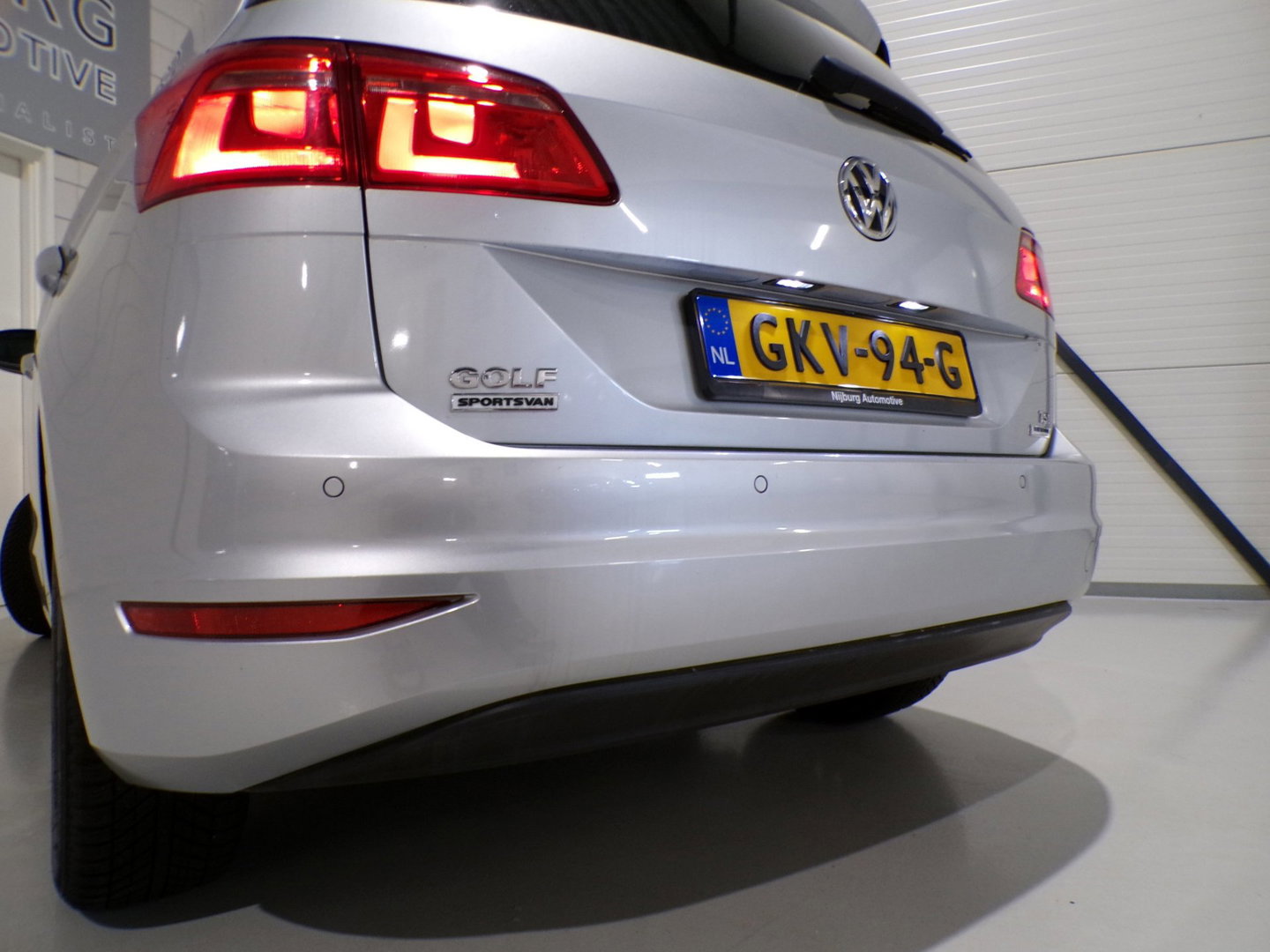 Volkswagen Golf Sportsvan 1.2 TSI 140PK Highline Allstar Stoelverwarming Apple-Carplay Parkeersensoren Navigatie Bluetooth Cruise