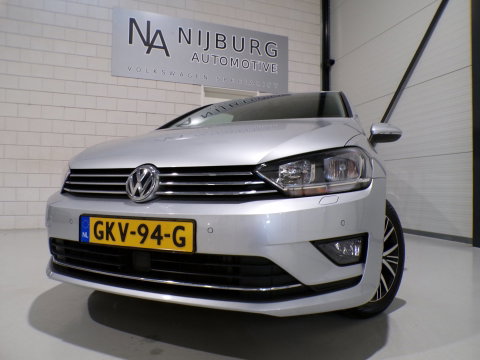 Volkswagen Golf Sportsvan 1.2 TSI 140PK Highline Allstar Stoelverwarming Apple-Carplay Parkeersensoren Navigatie Bluetooth Cruise