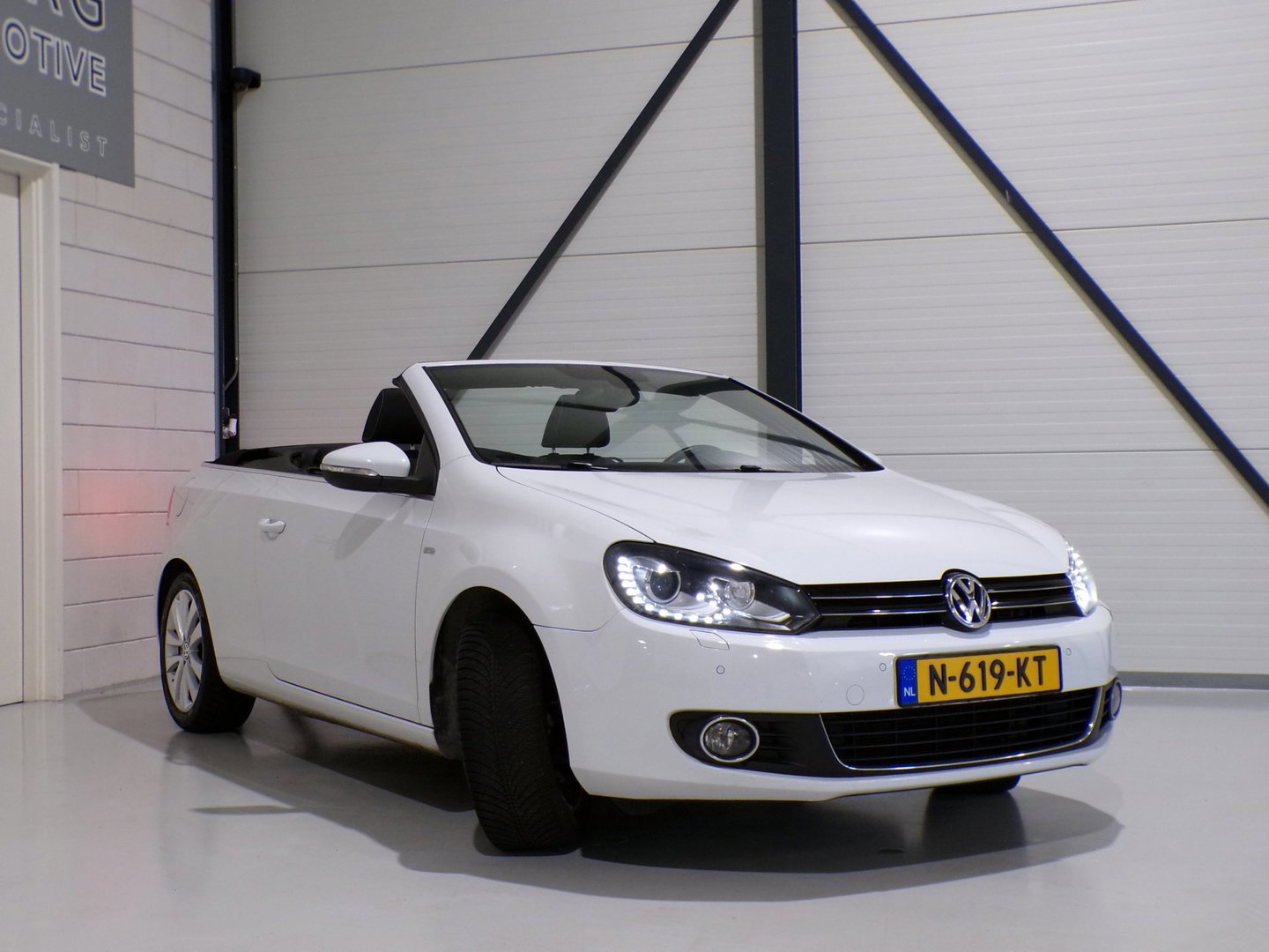 Volkswagen Golf Cabriolet 1.2 TSI Highline CUP Edition Apple-carplay Stoelverwarming Xenon-LED Parkeersensoren Trekhaak Garantie