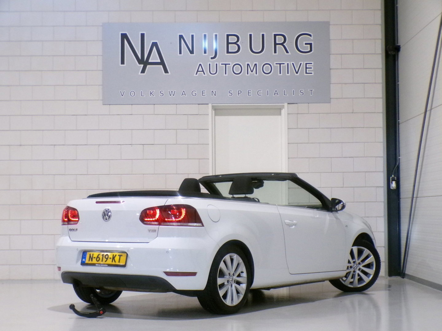 Volkswagen Golf Cabriolet 1.2 TSI Highline CUP Edition Apple-carplay Stoelverwarming Xenon-LED Parkeersensoren Trekhaak Garantie