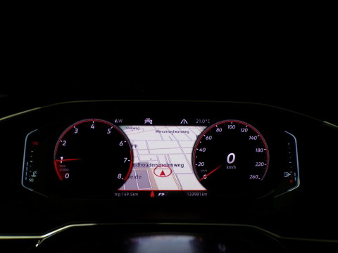 Volkswagen Polo 1.0 TSI Highline R-Line "Origineel NL!" 2x R Line Pano Led Virtual Apple-Carplay Parkeersensor Drive-mode Adaptive
