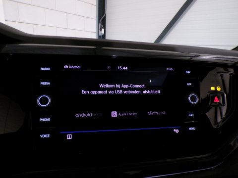 Volkswagen Polo 1.0 TSI Highline R-Line "Origineel NL!" 2x R Line Pano Led Virtual Apple-Carplay Parkeersensor Drive-mode Adaptive