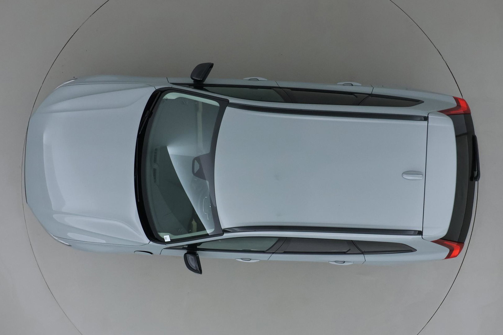 Volvo XC60 T8 Plus Dark | 19 Inch | Harman/Kardon | Memory | 360° Camera | BLIS | Stoel+Stuurverwarming | ACC
