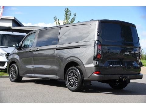Ford Transit Custom 320 2.0 TDCI L2H1 Limited DC Adaptieve Cruise, 360 Camera, Carplay, Automaat, LED, 2 x Schuifdeur, Stoelverwarming, Virtual, 170pk, Sensoren, Uniek!