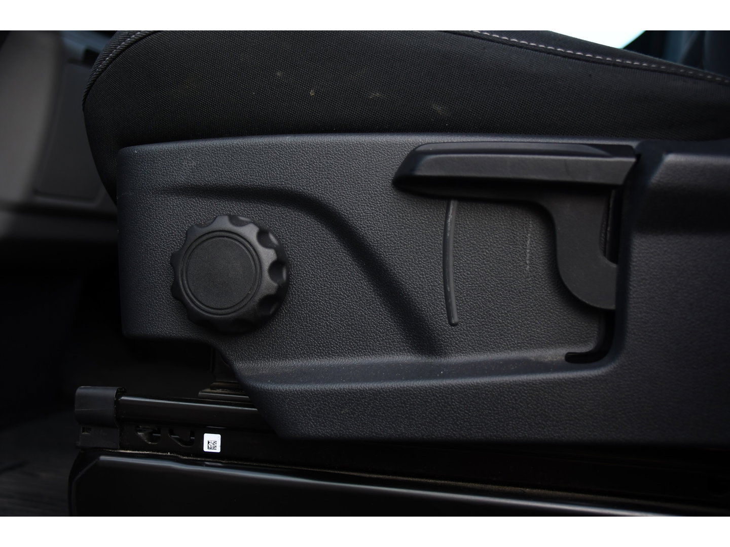 Ford Transit Custom 320 2.0 TDCI L2H1 Limited DC Adaptieve Cruise, 360 Camera, Carplay, Automaat, LED, 2 x Schuifdeur, Stoelverwarming, Virtual, 170pk, Sensoren, Uniek!