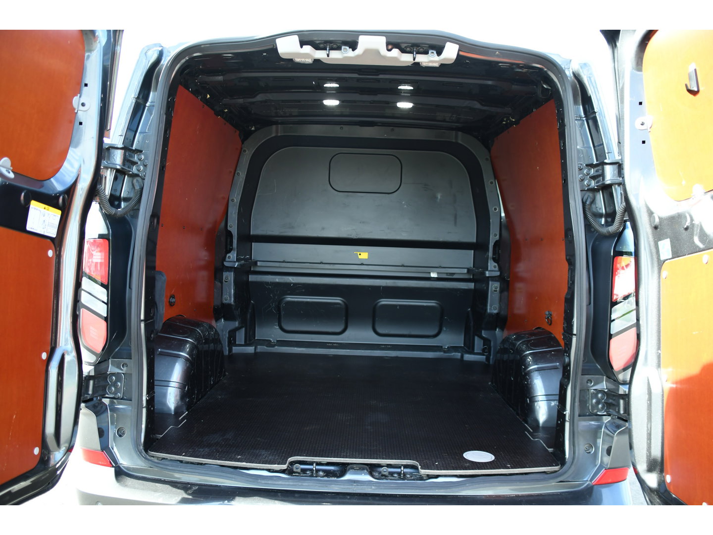 Ford Transit Custom 320 2.0 TDCI L2H1 Limited DC Adaptieve Cruise, 360 Camera, Carplay, Automaat, LED, 2 x Schuifdeur, Stoelverwarming, Virtual, 170pk, Sensoren, Uniek!