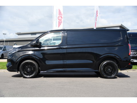 Ford Transit Custom 320 2.0 TDCI L1H1 Sport AWD Black Edition Adaptieve Cruise, 360 Camera, Carplay, B&O, Electrische Stoel, 170pk, LED, 4x4, Stoelverwarming, Stuurverwarming, Uniek!
