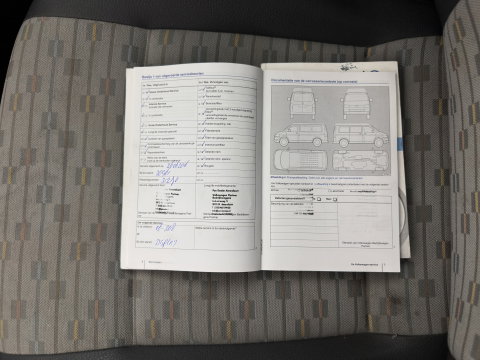 Volkswagen Caddy 1.6 TDI BMT *NAVI-FULLMAP | LEATHER-FABRIC | AIRCO | CRUISE | PDC | COMFORT-SEATS*