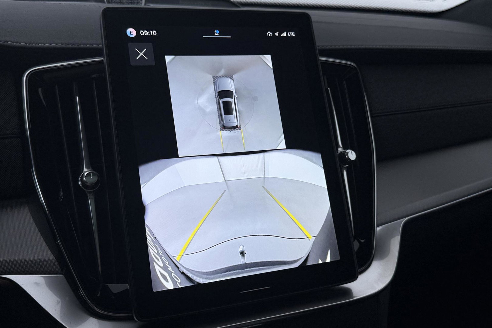 Volvo XC90 T8 Ultra Black Edition | Bowers&Wilkins | Luchtvering | Panoramadak | Trekhaak | 360° Camera | Massage | Stoelventilatie | 22 Inch