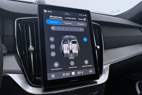 Volvo XC90 T8 Ultra Black Edition | Bowers&Wilkins | Luchtvering | Panoramadak | Trekhaak | 360° Camera | Massage | Stoelventilatie | 22 Inch