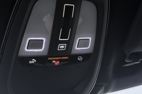 Volvo XC90 T8 Ultra Black Edition | Bowers&Wilkins | Luchtvering | Panoramadak | Trekhaak | 360° Camera | Massage | Stoelventilatie | 22 Inch