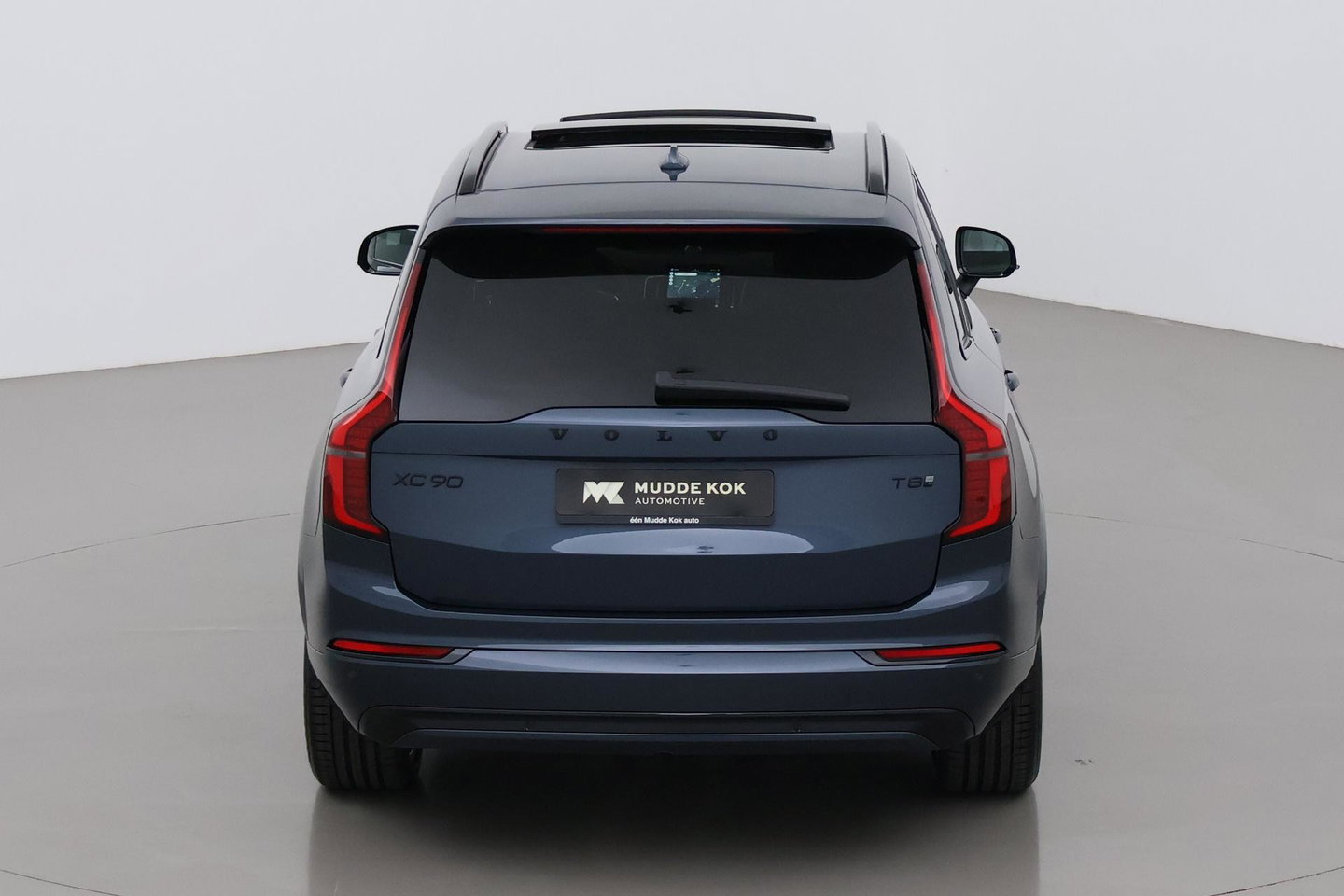 Volvo XC90 T8 Ultra Black Edition | Bowers&Wilkins | Luchtvering | Panoramadak | Trekhaak | 360° Camera | Massage | Stoelventilatie | 22 Inch