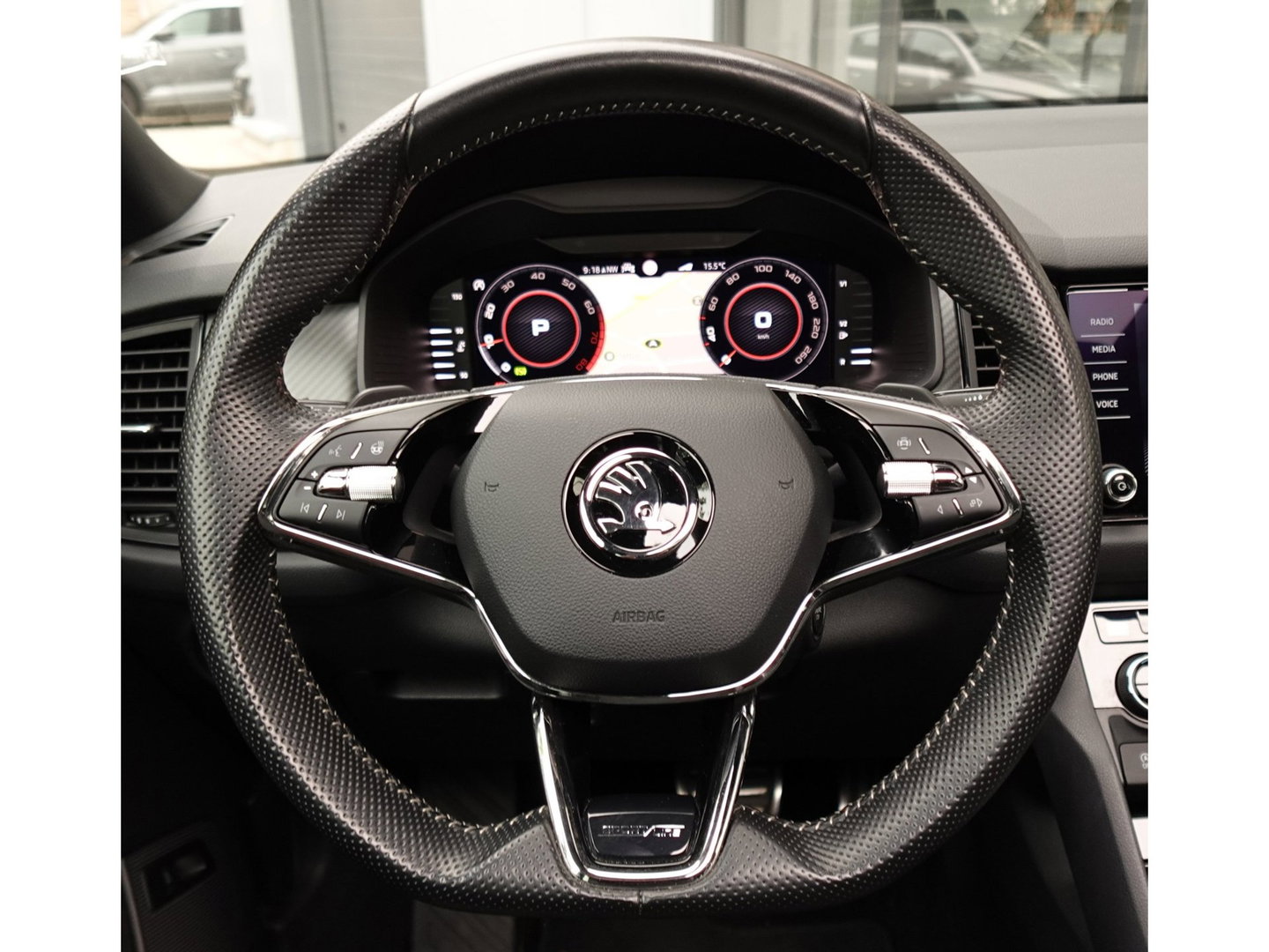 Škoda Kodiaq 1.5 TSI Business Edition Plus PANO CAM MEMORY