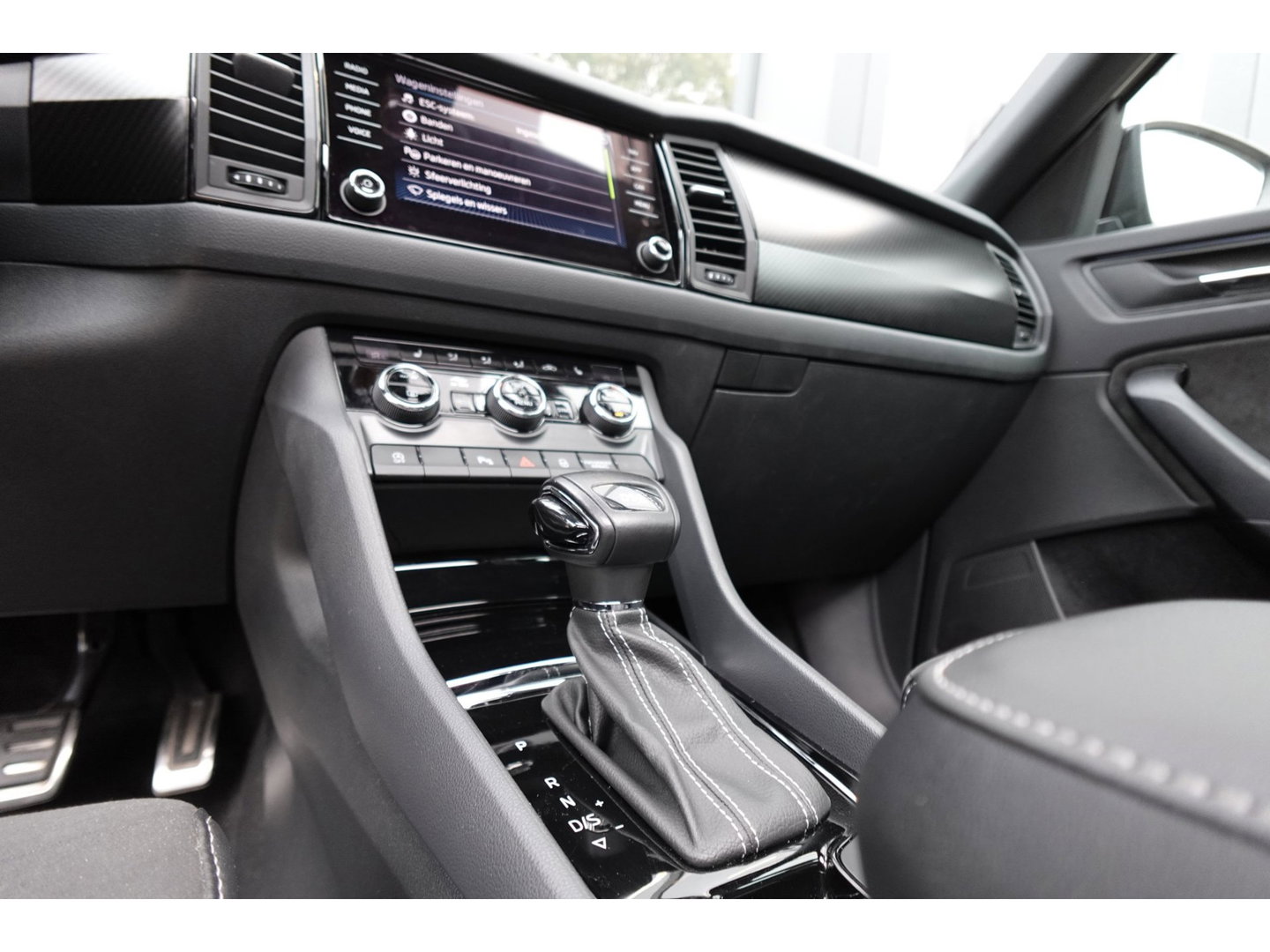 Škoda Kodiaq 1.5 TSI Business Edition Plus PANO CAM MEMORY