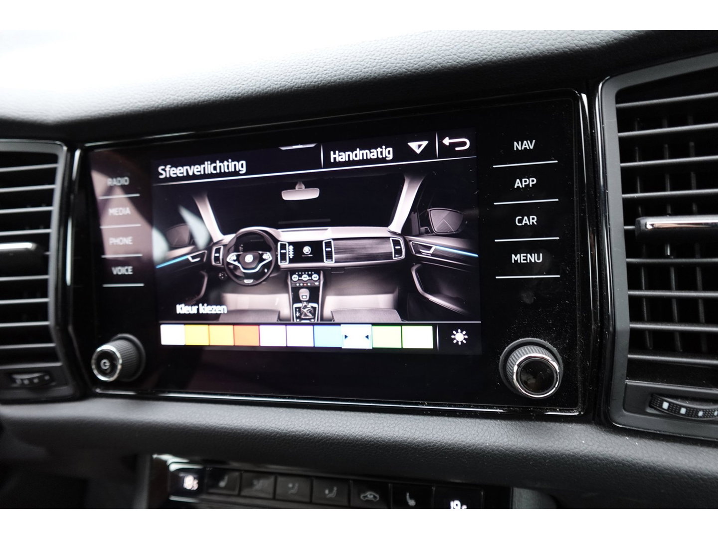 Škoda Kodiaq 1.5 TSI Business Edition Plus PANO CAM MEMORY