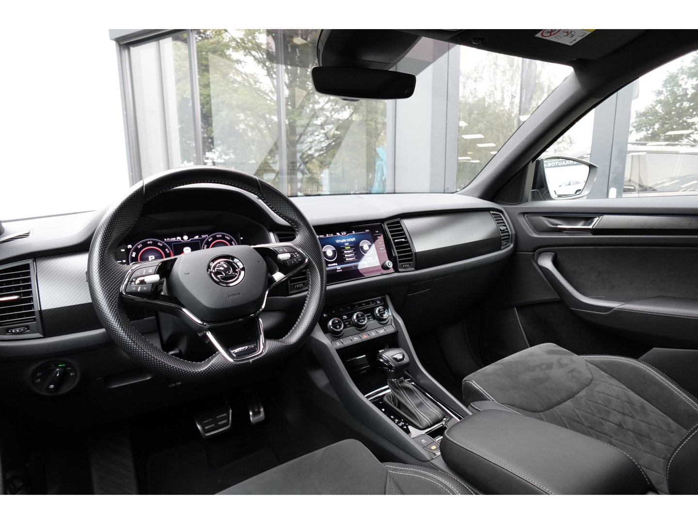Škoda Kodiaq 1.5 TSI Business Edition Plus PANO CAM MEMORY