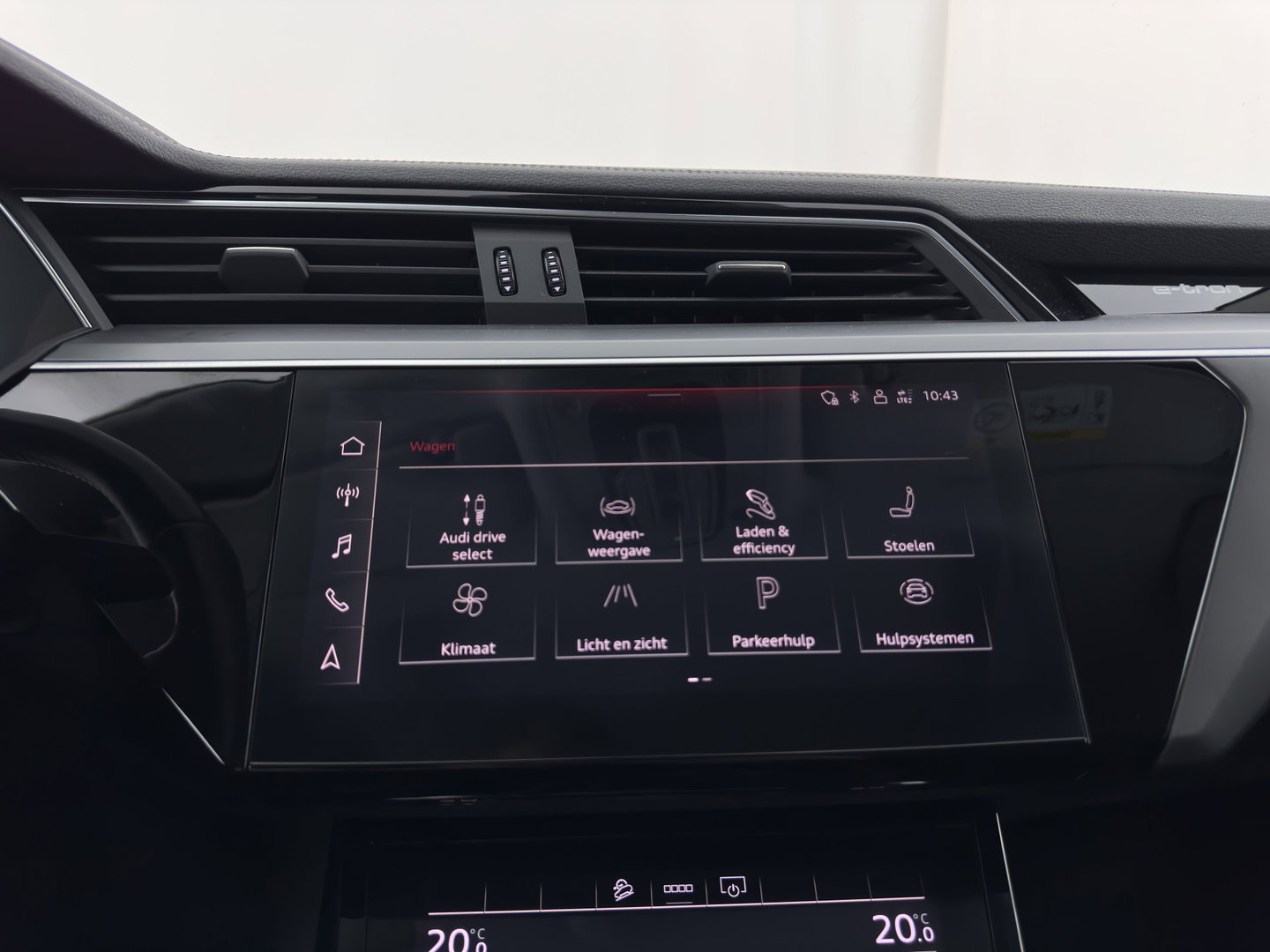 Audi e-tron Sportback 55 quattro Business edition Plus 95 kWh 3-Fase-11kW] {SoH-94%} *PANO | LEATHER | ADAPTIVE-CRUISE | MEMORY-PACK | FULL-LED | DIGI-COCKPIT | KEYLESS | CAMERA | PRIVACY-GLASS | HEATED-COMFORTSEATS | DAB+ | 21''ALU*