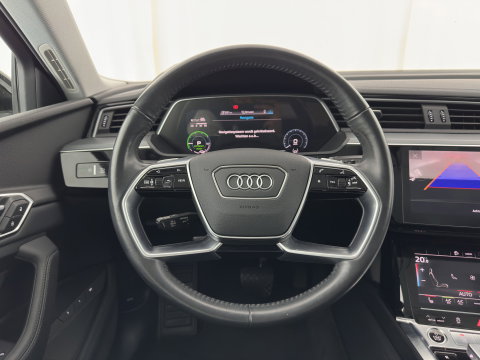 Audi e-tron Sportback 55 quattro Business edition Plus 95 kWh 3-Fase-11kW] {SoH-94%} *PANO | LEATHER | ADAPTIVE-CRUISE | MEMORY-PACK | FULL-LED | DIGI-COCKPIT | KEYLESS | CAMERA | PRIVACY-GLASS | HEATED-COMFORTSEATS | DAB+ | 21''ALU*