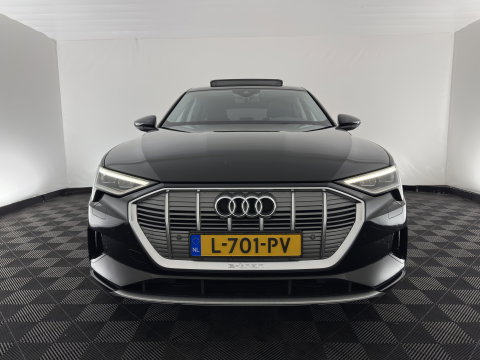 Audi e-tron Sportback 55 quattro Business edition Plus 95 kWh 3-Fase-11kW] {SoH-94%} *PANO | LEATHER | ADAPTIVE-CRUISE | MEMORY-PACK | FULL-LED | DIGI-COCKPIT | KEYLESS | CAMERA | PRIVACY-GLASS | HEATED-COMFORTSEATS | DAB+ | 21''ALU*