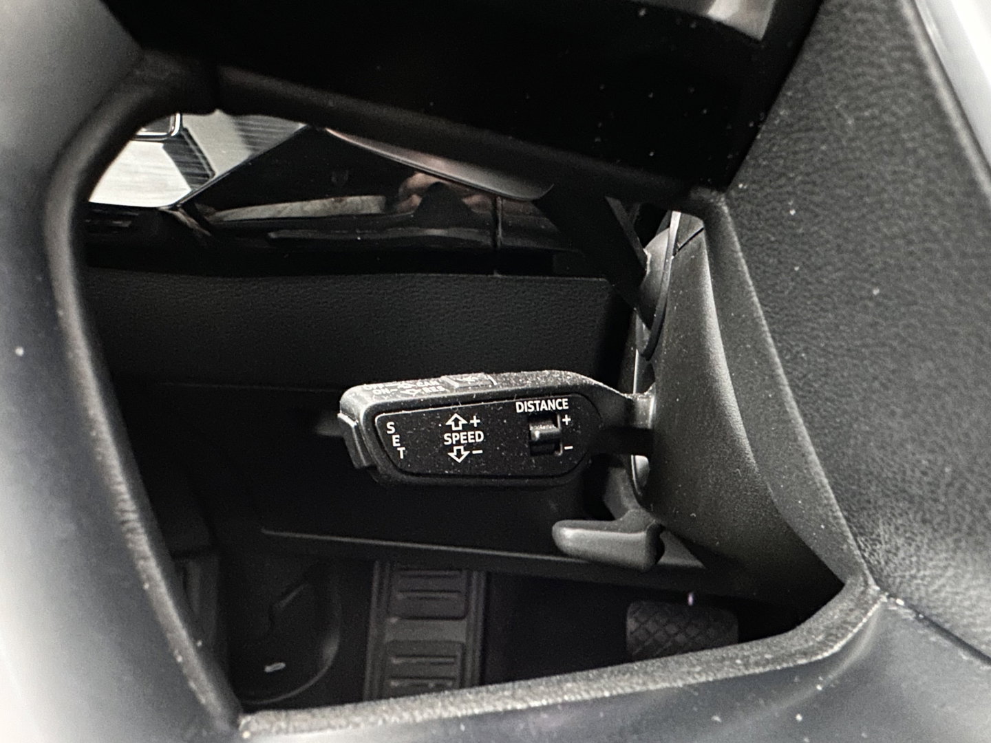 Audi e-tron Sportback 55 quattro Business edition Plus 95 kWh 3-Fase-11kW] {SoH-94%} *PANO | LEATHER | ADAPTIVE-CRUISE | MEMORY-PACK | FULL-LED | DIGI-COCKPIT | KEYLESS | CAMERA | PRIVACY-GLASS | HEATED-COMFORTSEATS | DAB+ | 21''ALU*