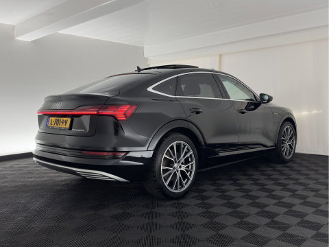 Audi e-tron Sportback 55 quattro Business edition Plus 95 kWh 3-Fase-11kW] {SoH-94%} *PANO | LEATHER | ADAPTIVE-CRUISE | MEMORY-PACK | FULL-LED | DIGI-COCKPIT | KEYLESS | CAMERA | PRIVACY-GLASS | HEATED-COMFORTSEATS | DAB+ | 21''ALU*