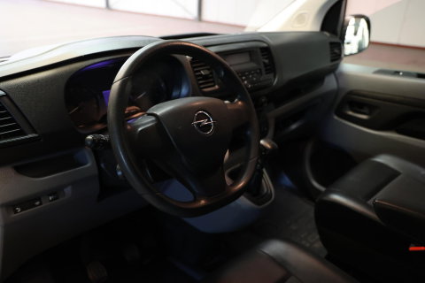 Opel Vivaro 2.0 CDTI L3H1 LANG IMPERIAAL 2500 KG TREKHAAK