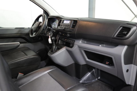 Opel Vivaro 2.0 CDTI L3H1 LANG IMPERIAAL 2500 KG TREKHAAK