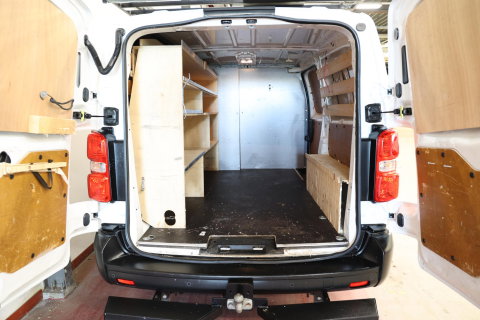 Opel Vivaro 2.0 CDTI L3H1 LANG IMPERIAAL 2500 KG TREKHAAK