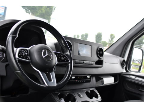 Mercedes-Benz Sprinter 319 V6 3.0 CDI L2H1 PB Edition Adaptieve Cruise, Carplay, Camera, LED, Automaat, Trekhaak, Multimedia, 190pk, Geveerde Stoel, Uniek!