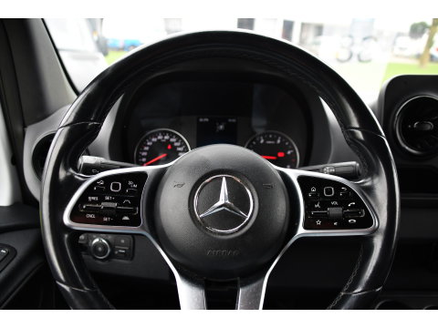 Mercedes-Benz Sprinter 319 V6 3.0 CDI L2H1 PB Edition Adaptieve Cruise, Carplay, Camera, LED, Automaat, Trekhaak, Multimedia, 190pk, Geveerde Stoel, Uniek!
