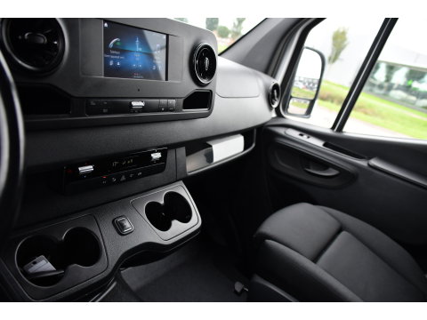 Mercedes-Benz Sprinter 319 V6 3.0 CDI L2H1 PB Edition Adaptieve Cruise, Carplay, Camera, LED, Automaat, Trekhaak, Multimedia, 190pk, Geveerde Stoel, Uniek!