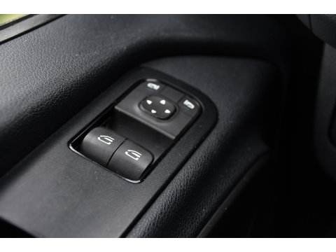 Mercedes-Benz Sprinter 319 V6 3.0 CDI L2H1 PB Edition Adaptieve Cruise, Carplay, Camera, LED, Automaat, Trekhaak, Multimedia, 190pk, Geveerde Stoel, Uniek!