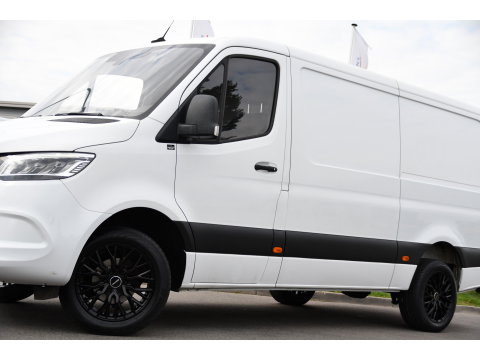 Mercedes-Benz Sprinter 319 V6 3.0 CDI L2H1 PB Edition Adaptieve Cruise, Carplay, Camera, LED, Automaat, Trekhaak, Multimedia, 190pk, Geveerde Stoel, Uniek!