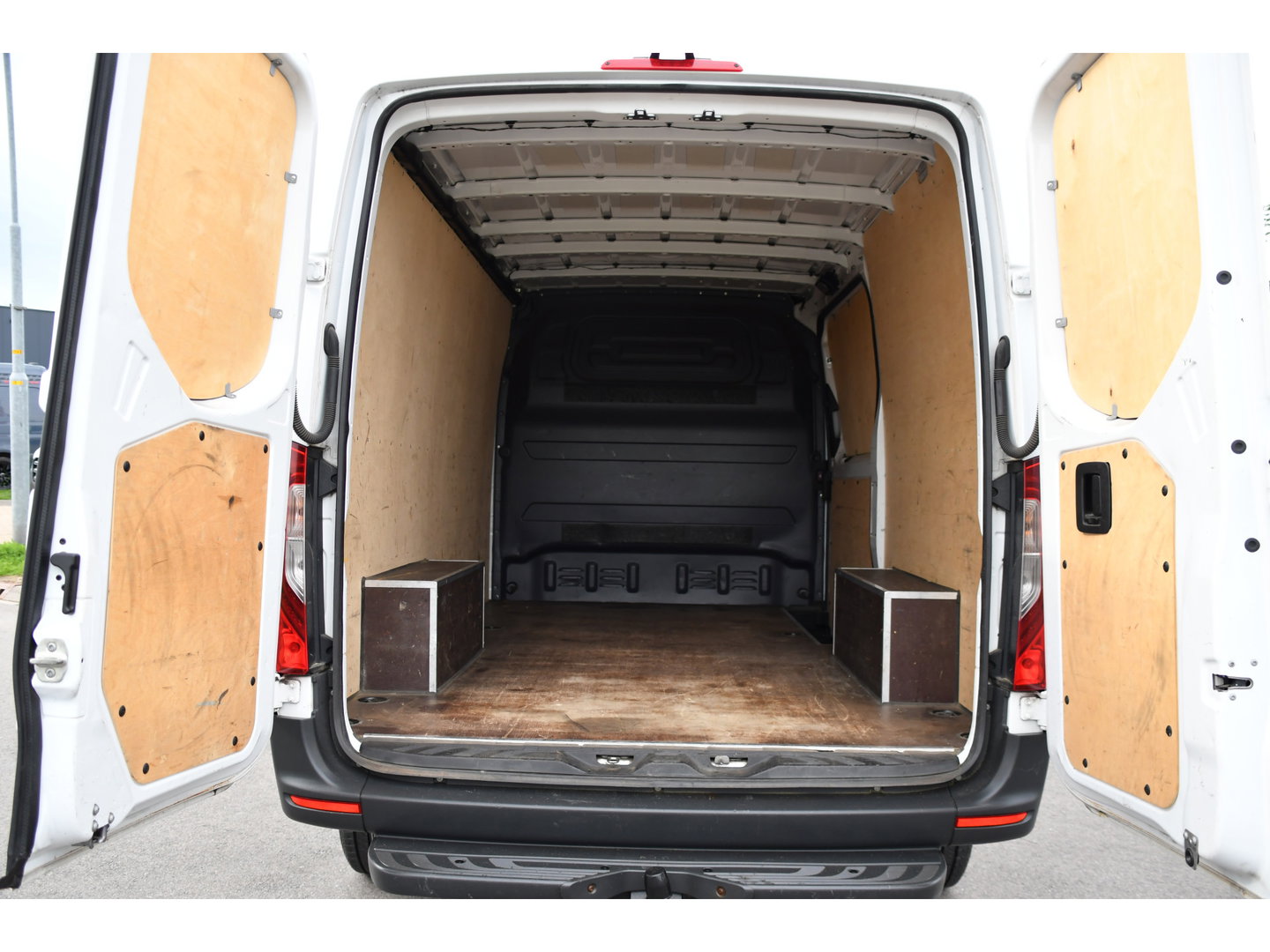 Mercedes-Benz Sprinter 319 V6 3.0 CDI L2H1 PB Edition Adaptieve Cruise, Carplay, Camera, LED, Automaat, Trekhaak, Multimedia, 190pk, Geveerde Stoel, Uniek!