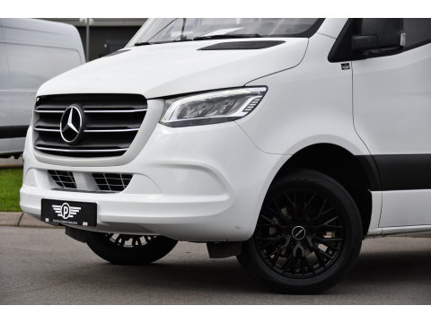 Mercedes-Benz Sprinter 319 V6 3.0 CDI L2H1 PB Edition Adaptieve Cruise, Carplay, Camera, LED, Automaat, Trekhaak, Multimedia, 190pk, Geveerde Stoel, Uniek!