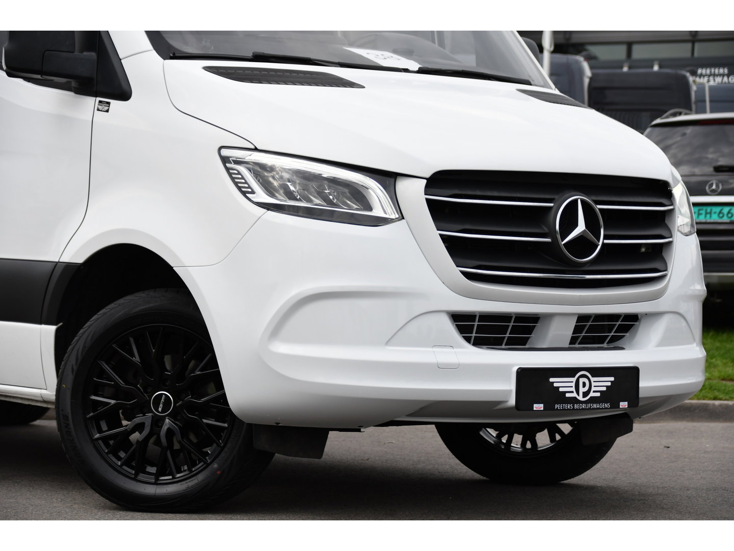 Mercedes-Benz Sprinter 319 V6 3.0 CDI L2H1 PB Edition Adaptieve Cruise, Carplay, Camera, LED, Automaat, Trekhaak, Multimedia, 190pk, Geveerde Stoel, Uniek!