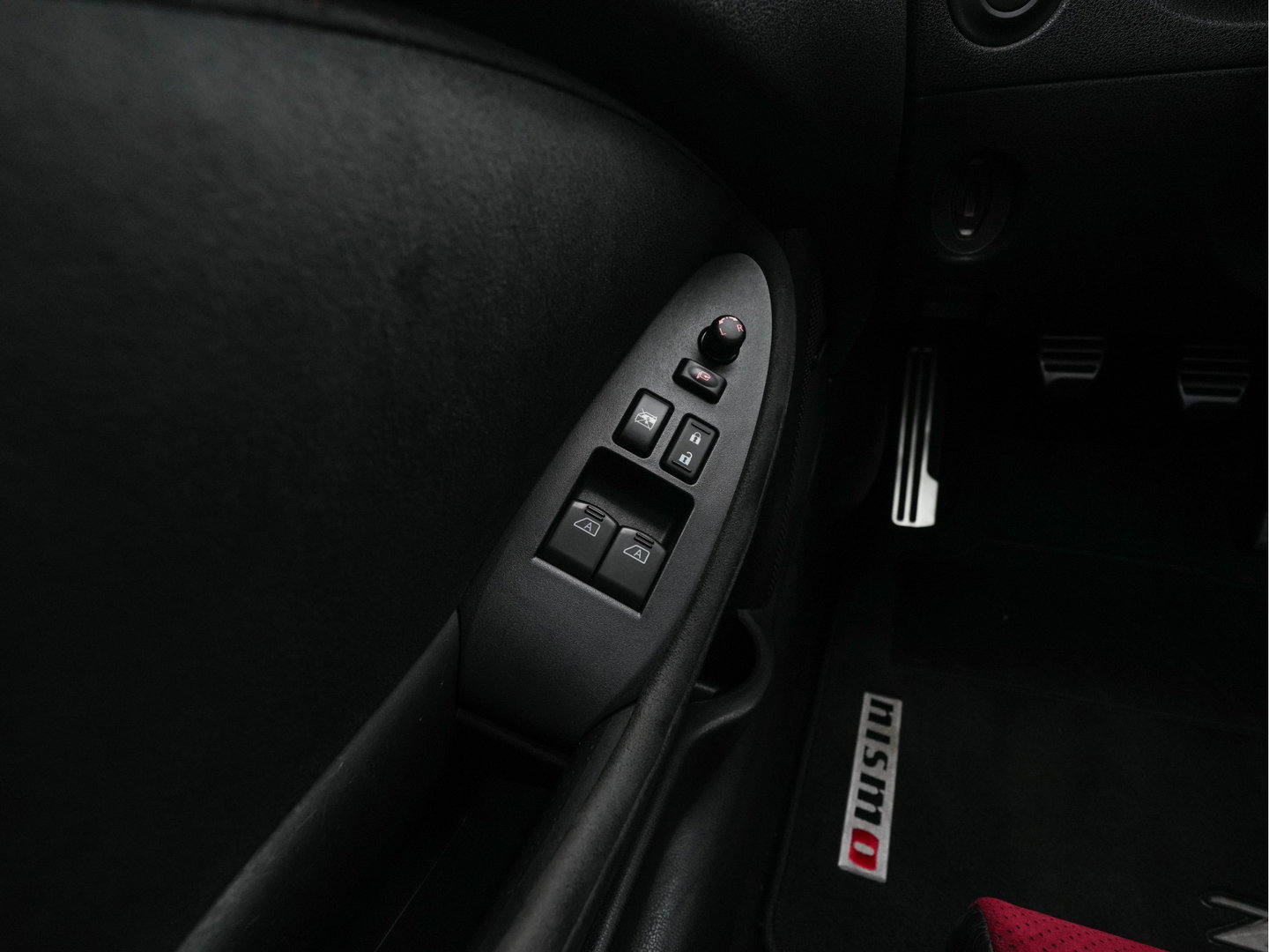 Nissan 370Z 3.7 V6 Nismo *LEATHER-MICROFIBRE | XENON | RECARO-SPORTSEATS | BOSE-SOUND | CAMERA | NAVI-FULLMAP | KEYLESS | ECC | CRUISE | 19''ALU*