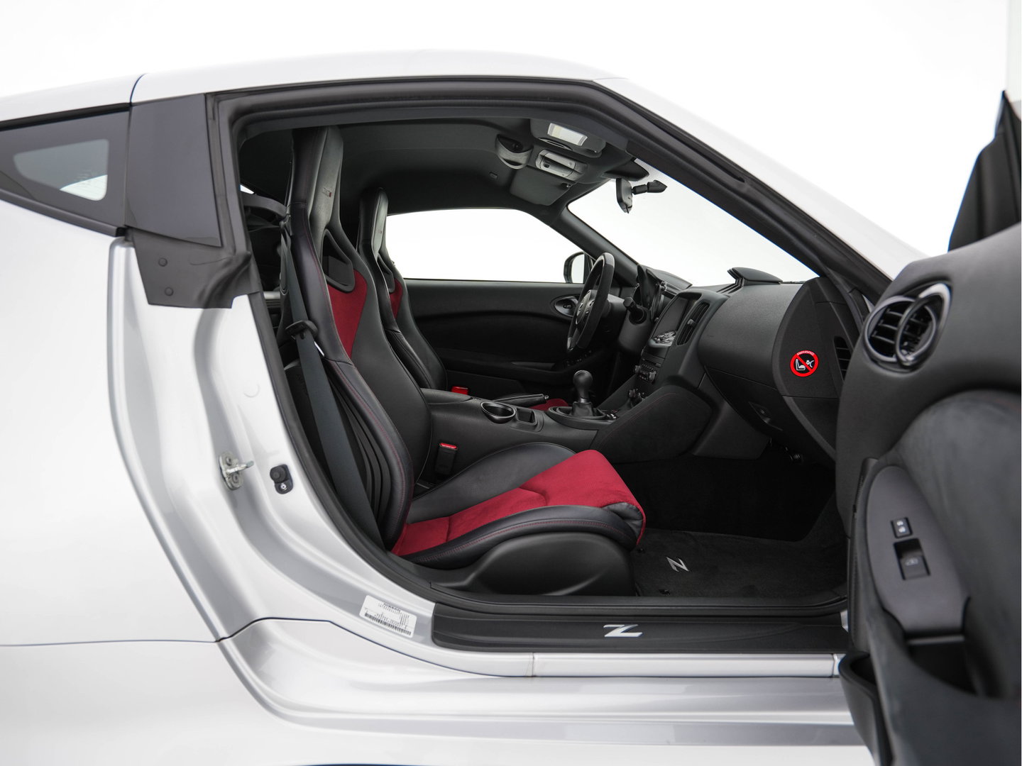 Nissan 370Z 3.7 V6 Nismo *LEATHER-MICROFIBRE | XENON | RECARO-SPORTSEATS | BOSE-SOUND | CAMERA | NAVI-FULLMAP | KEYLESS | ECC | CRUISE | 19''ALU*