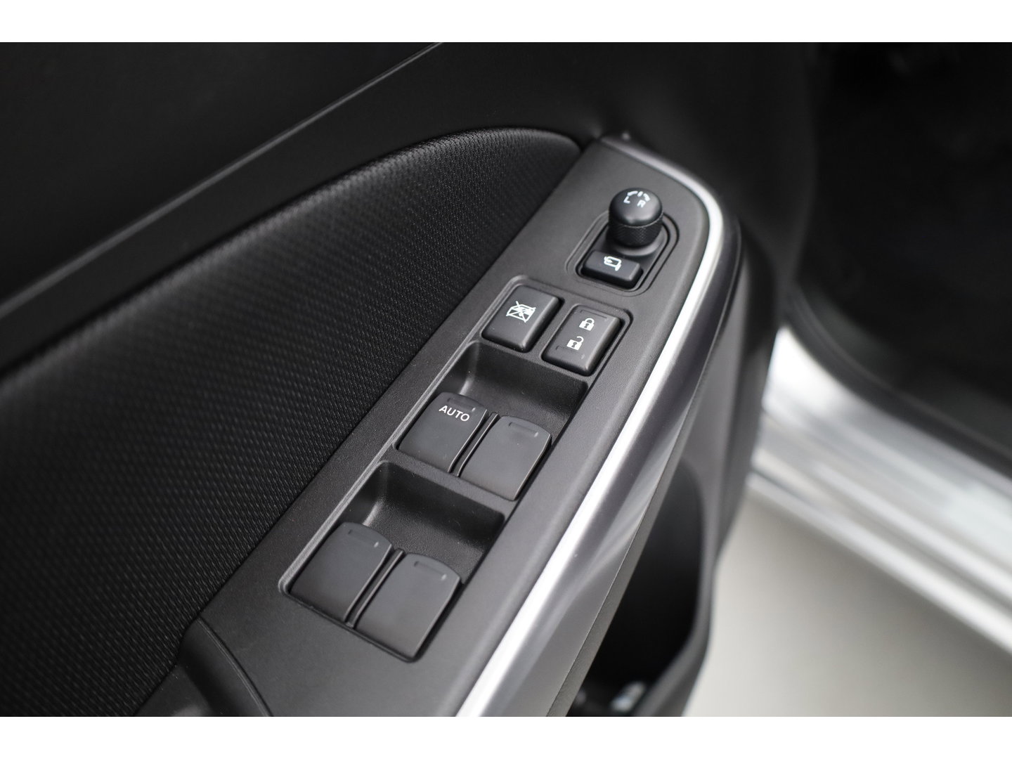 Suzuki Swift 1.2 Style Smart Hybrid | Camera | Adapt. Cruise | Dodehoek | Stoelverw. | NAV+Carplay | Keyless | PDC V