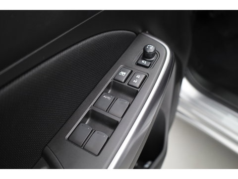 Suzuki Swift 1.2 Style Smart Hybrid | Camera | Adapt. Cruise | Dodehoek | Stoelverw. | NAV+Carplay | Keyless | PDC V